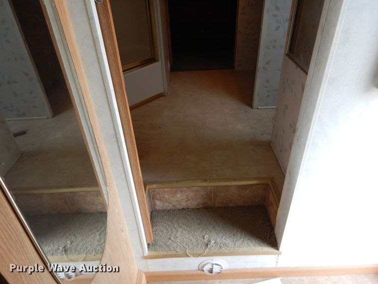 image for item DF7363 1996 Newmar Mountain Aire 39RKWB camper