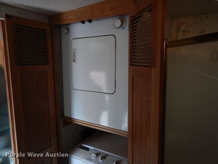 image for item DF7363 1996 Newmar Mountain Aire 39RKWB camper