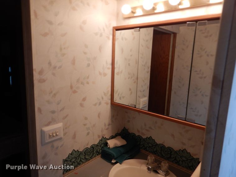 image for item DF7363 1996 Newmar Mountain Aire 39RKWB camper