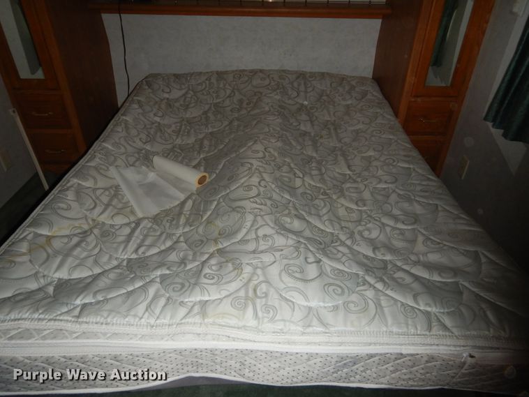 image for item DF7363 1996 Newmar Mountain Aire 39RKWB camper