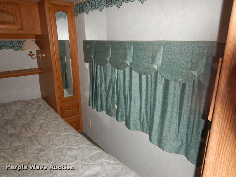 image for item DF7363 1996 Newmar Mountain Aire 39RKWB camper