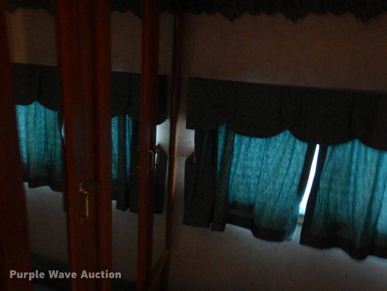 image for item DF7363 1996 Newmar Mountain Aire 39RKWB camper