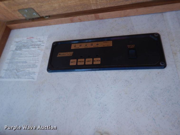 image for item DF7363 1996 Newmar Mountain Aire 39RKWB camper