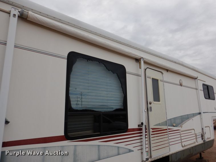 image for item DF7363 1996 Newmar Mountain Aire 39RKWB camper