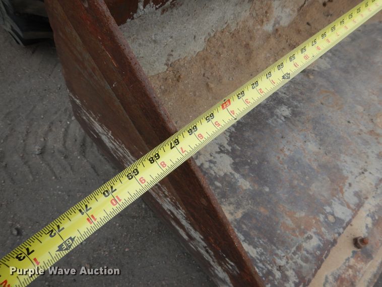 image for item DF7368 2001 Bobcat 773 skid steer