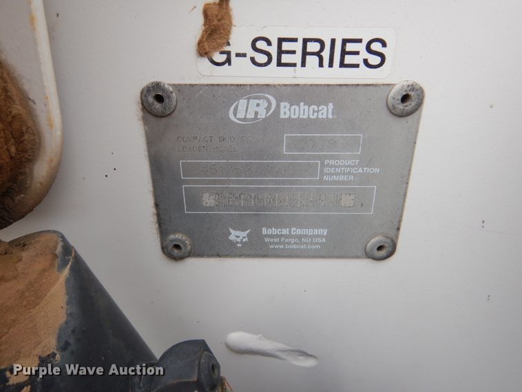 image for item DF7368 2001 Bobcat 773 skid steer