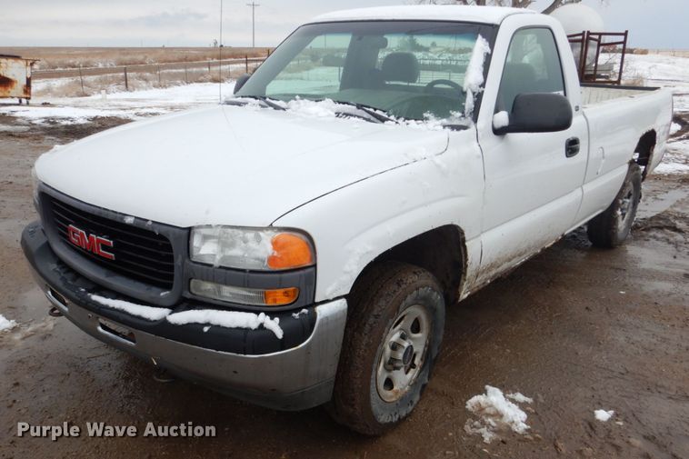 image for item DF7371 2001 GMC Sierra 1500 pickup truck