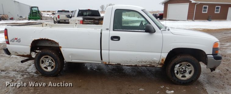 image for item DF7371 2001 GMC Sierra 1500 pickup truck