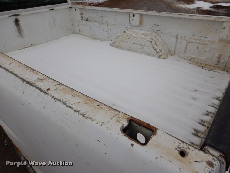 image for item DF7371 2001 GMC Sierra 1500 pickup truck