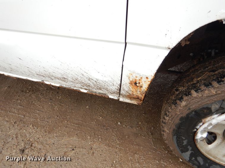 image for item DF7371 2001 GMC Sierra 1500 pickup truck