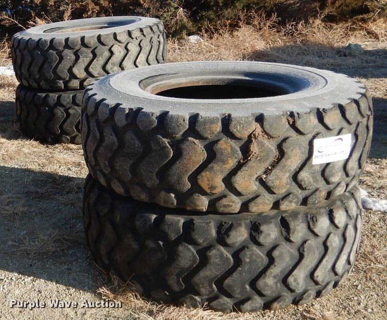 image for item DG5914 (4) Michelin Radial 17.5R25 tires