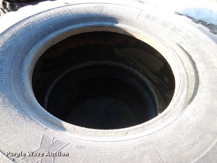 image for item DG5914 (4) Michelin Radial 17.5R25 tires