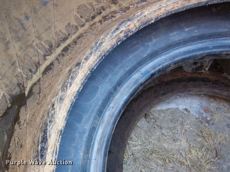 image for item DG5914 (4) Michelin Radial 17.5R25 tires