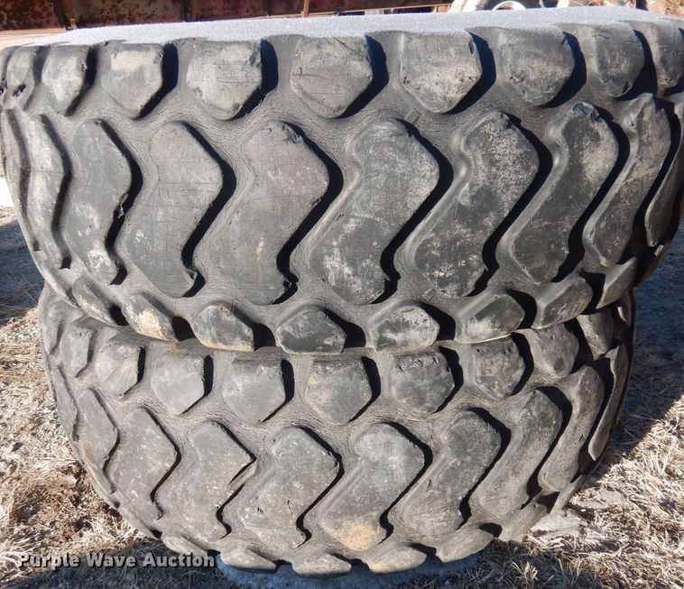 image for item DG5914 (4) Michelin Radial 17.5R25 tires