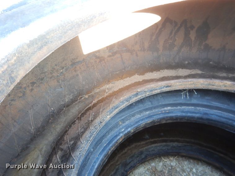 image for item DG5914 (4) Michelin Radial 17.5R25 tires