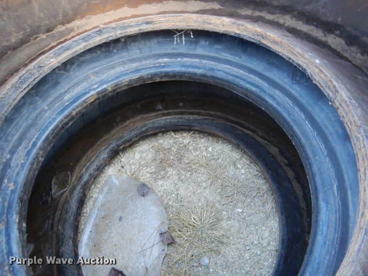 image for item DG5914 (4) Michelin Radial 17.5R25 tires