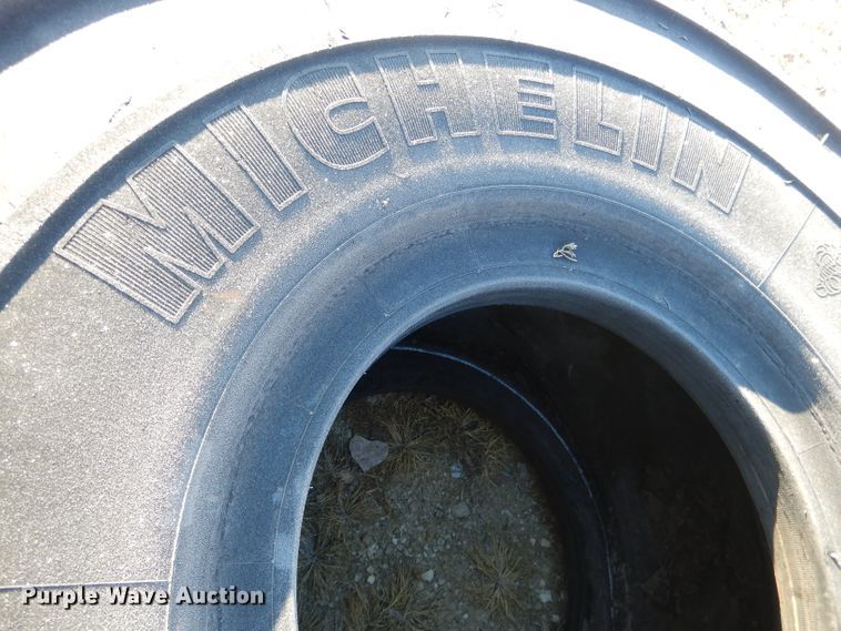 image for item DG5917 Michelin Radial 29.5R25 tire
