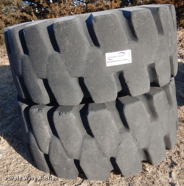 image for item DG5918 (2) General 29.5-25 tires