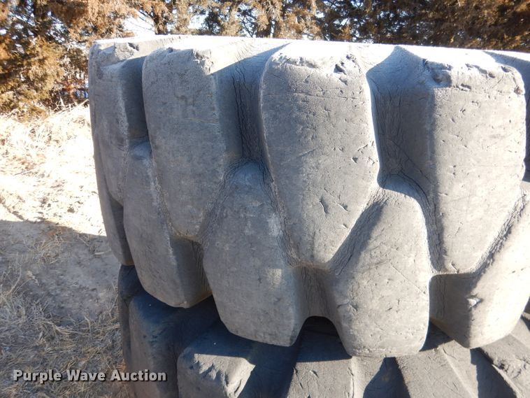 image for item DG5919 (2) General 29.5-25 tires