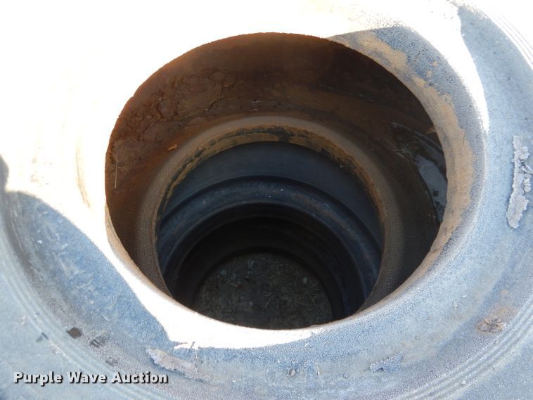 image for item DG5919 (2) General 29.5-25 tires