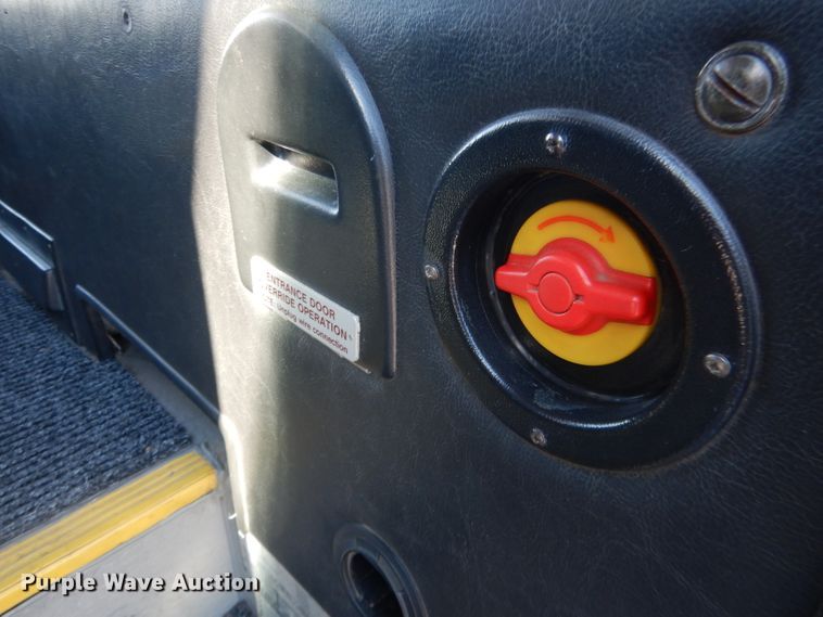 image for item DG5924 1995 Van Hool T845 coach bus