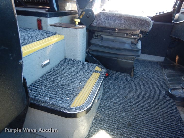 image for item DG5924 1995 Van Hool T845 coach bus