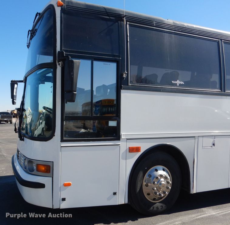 image for item DG5924 1995 Van Hool T845 coach bus