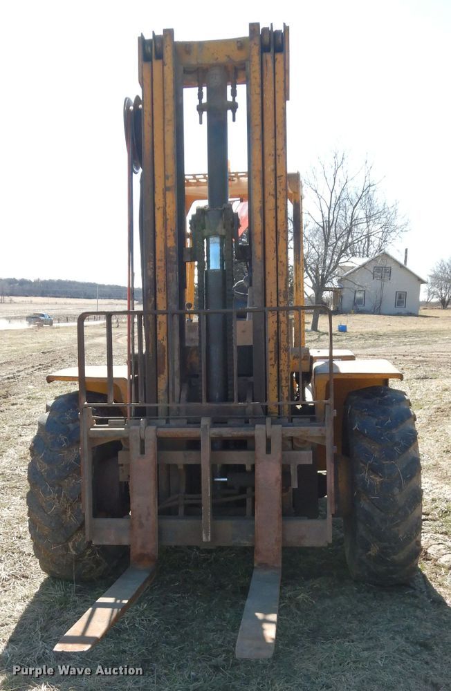 image for item DG6309 1979 Hyster P60A forklift