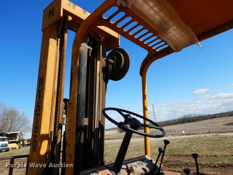 image for item DG6309 1979 Hyster P60A forklift