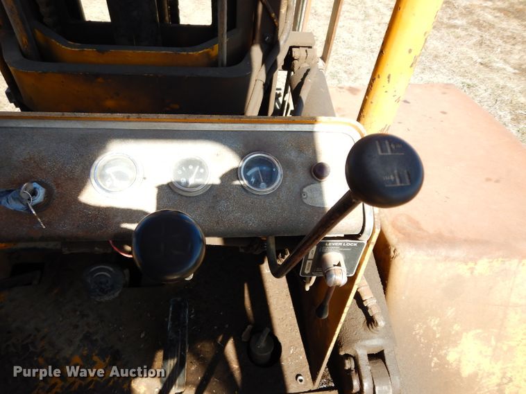 image for item DG6309 1979 Hyster P60A forklift