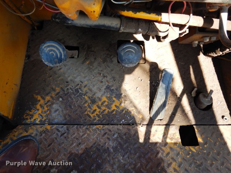 image for item DG6309 1979 Hyster P60A forklift