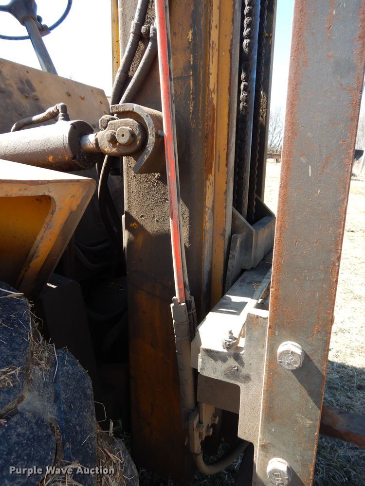 image for item DG6309 1979 Hyster P60A forklift