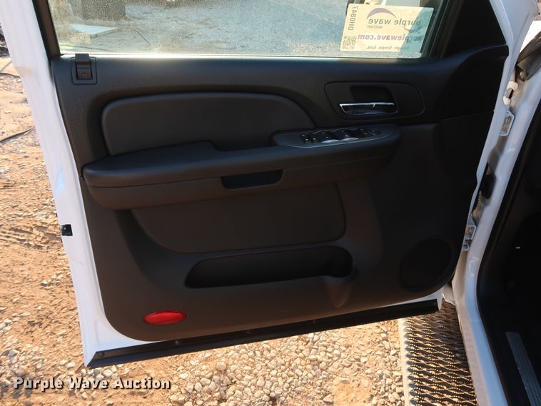 image for item DH0847 2007 Chevrolet Suburban 2500 LS SUV