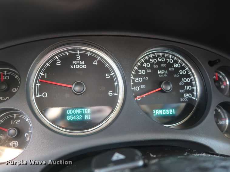 image for item DH0847 2007 Chevrolet Suburban 2500 LS SUV