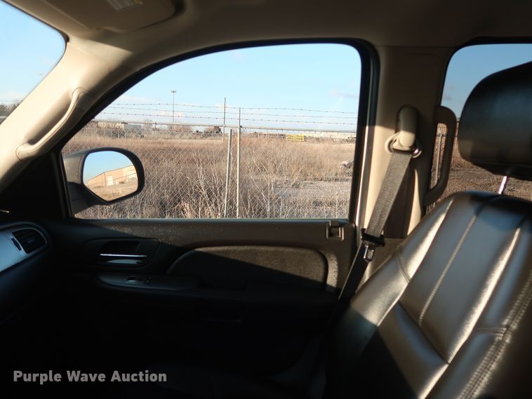 image for item DH0847 2007 Chevrolet Suburban 2500 LS SUV