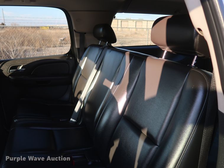 image for item DH0847 2007 Chevrolet Suburban 2500 LS SUV