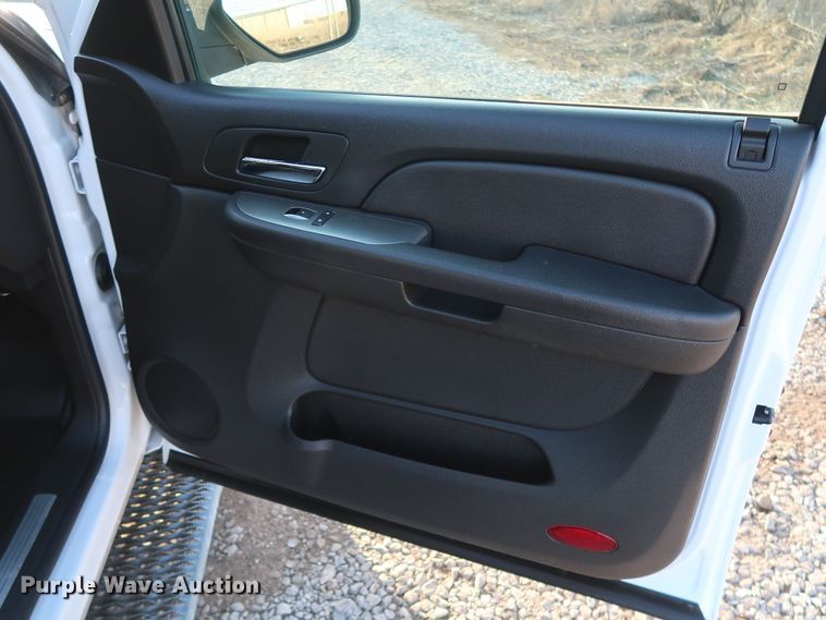 image for item DH0847 2007 Chevrolet Suburban 2500 LS SUV