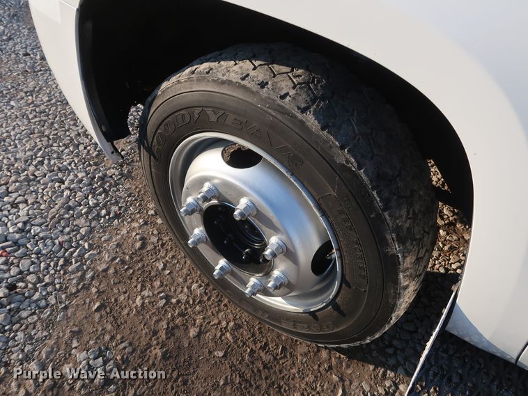 image for item DH0847 2007 Chevrolet Suburban 2500 LS SUV