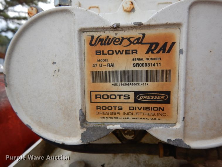 image for item DH2295 1999 Maxey vacuum trailer