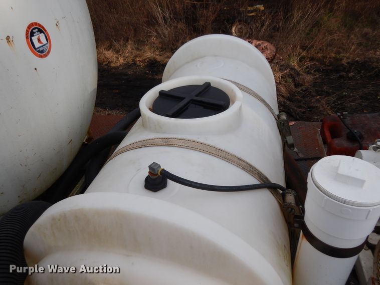 image for item DH2295 1999 Maxey vacuum trailer