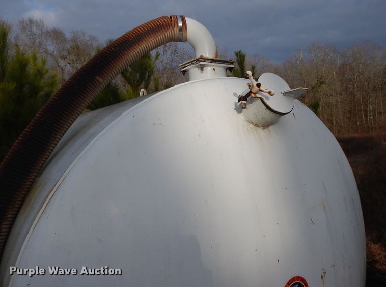 image for item DH2295 1999 Maxey vacuum trailer