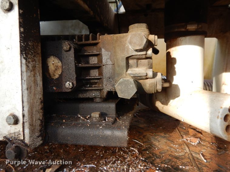 image for item DH2295 1999 Maxey vacuum trailer