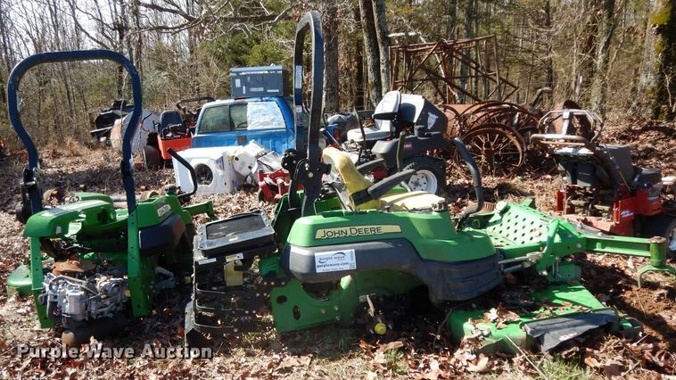 image for item DH2328 (4) lawn mowers