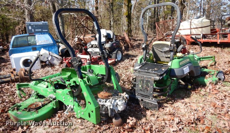 image for item DH2328 (4) lawn mowers