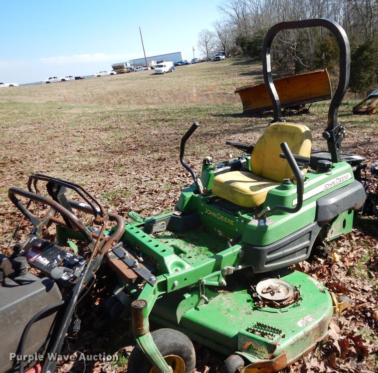 image for item DH2328 (4) lawn mowers