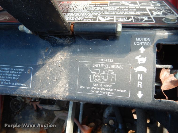 image for item DH2328 (4) lawn mowers