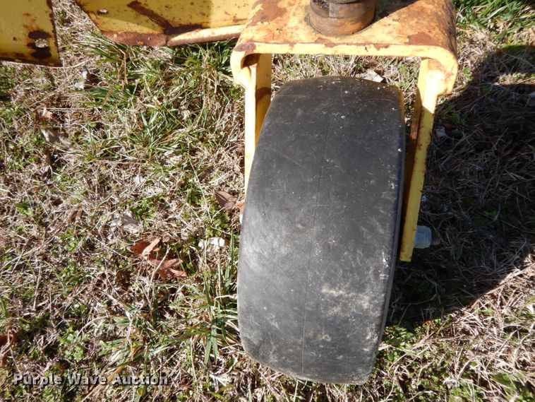 image for item DH2331 John Deere F1145 lawn mower