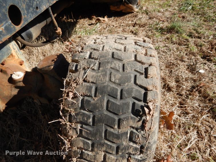 image for item DH2331 John Deere F1145 lawn mower