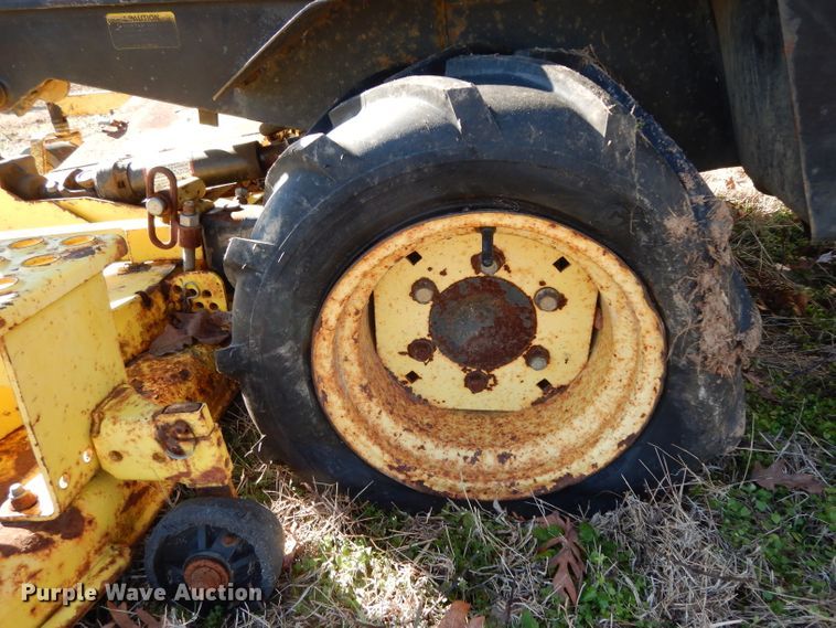 image for item DH2332 John Deere F1145 lawn mower