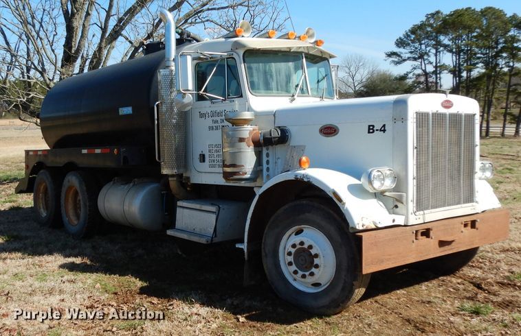 image for item DH2333 1985 Peterbilt 359 vacuum truck
